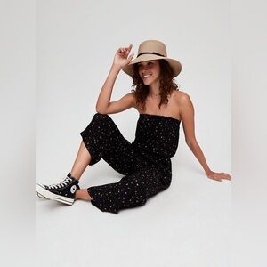 Aritzia - Sunday Best - strapless jumpsuit. Pockets. Cropped. XXS